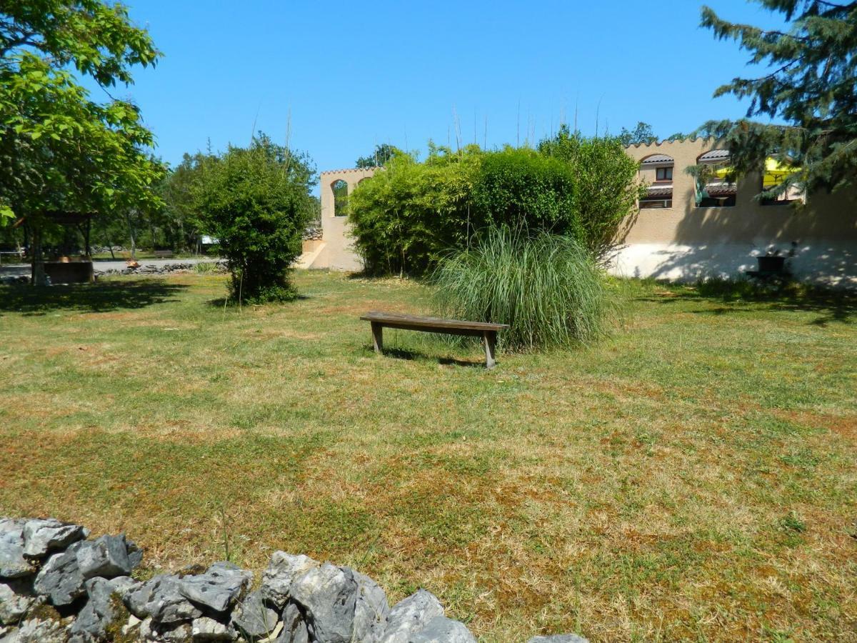 Les Gites Des Dryades Vers  Εξωτερικό φωτογραφία